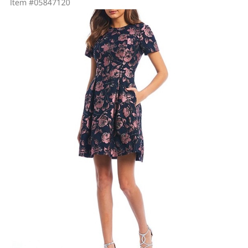 Vince Camuto short sleeve a-line floral dress